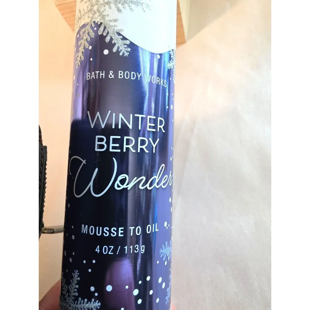 New Bath And Body Works Winter berry Wonder Mousse To Oil 4oz